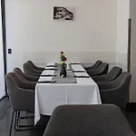 Zur Schonenburg 3*