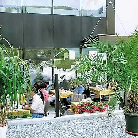Zur Schonenburg Hotel 3*