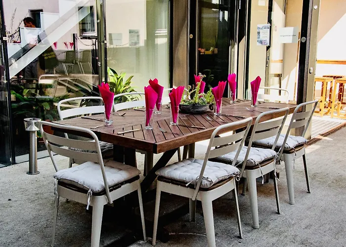 Zur Schonenburg Отель 3*