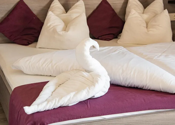 Zur Schonenburg 3* Schonberg am Kamp