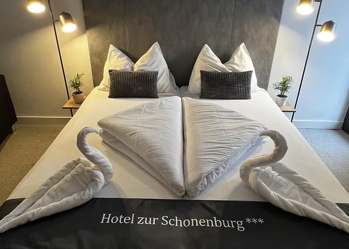 Zur Schonenburg 3*
